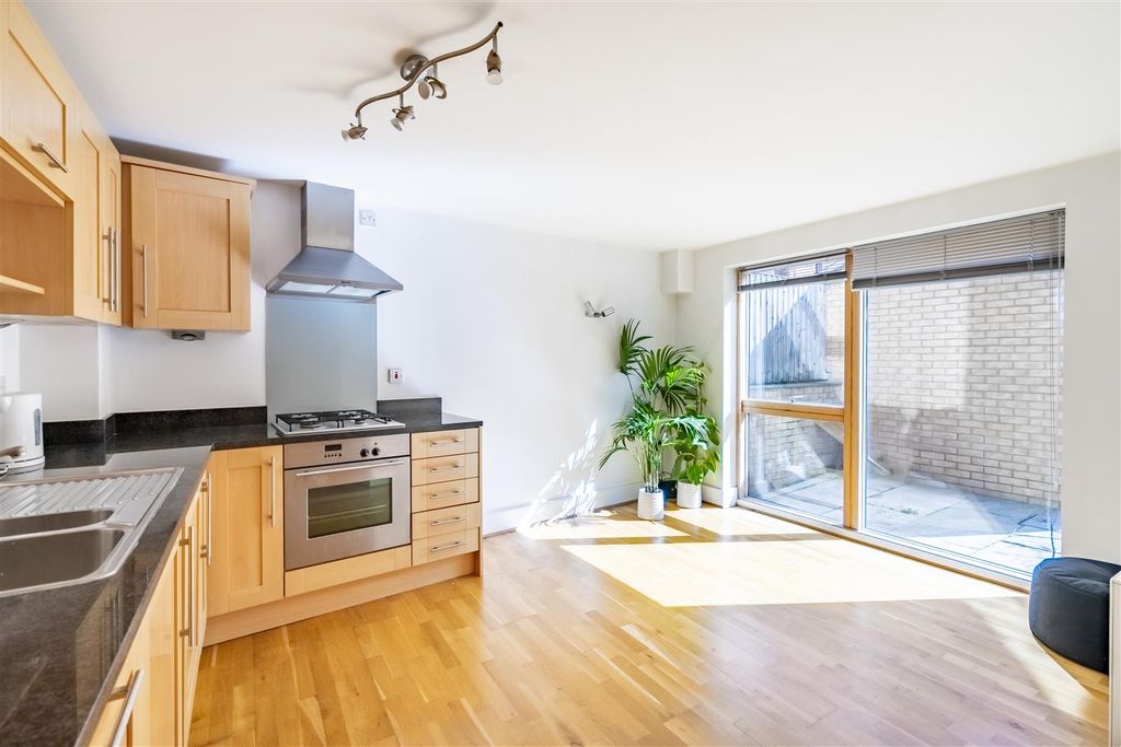 Property photo 1 of 10 11Shm-1.Jpg