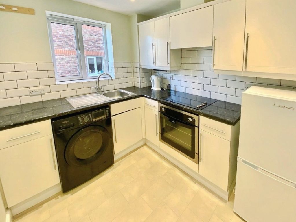 Property photo 2 of 11 Pbox-Img.Jpg