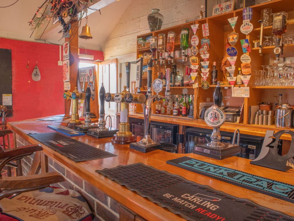 Property photo 3 of 12