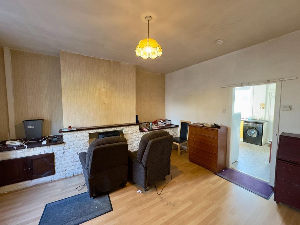 Property photo 3 of 13 Image00020.Jpeg