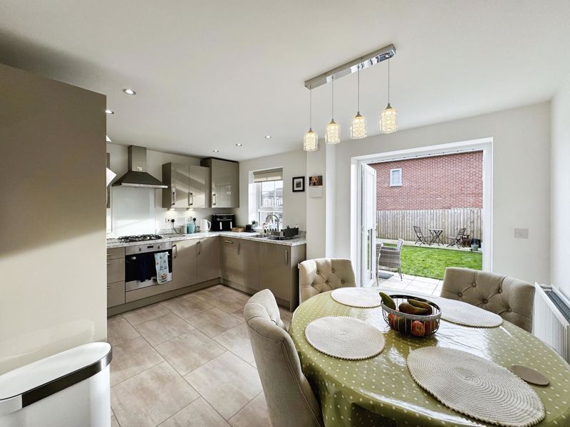 Property photo 2 of 14 Photo 10