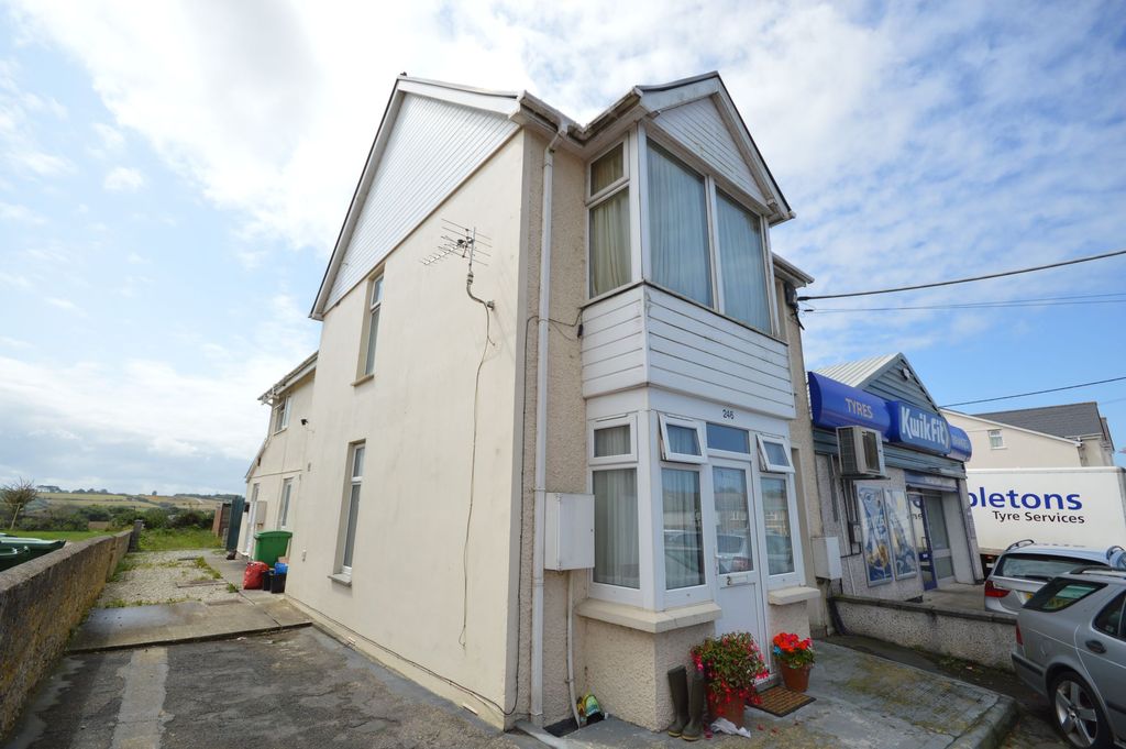 Property photo 1 of 8 External