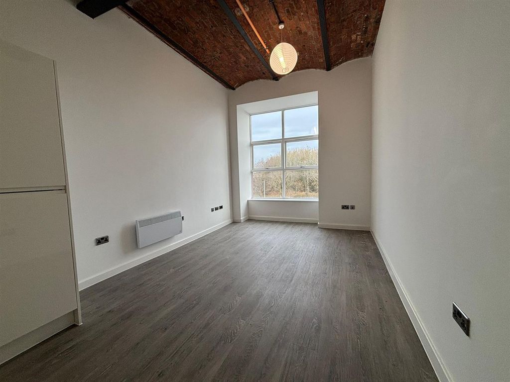 Property photo 3 of 10 Lounge:Dining Room .Jpeg