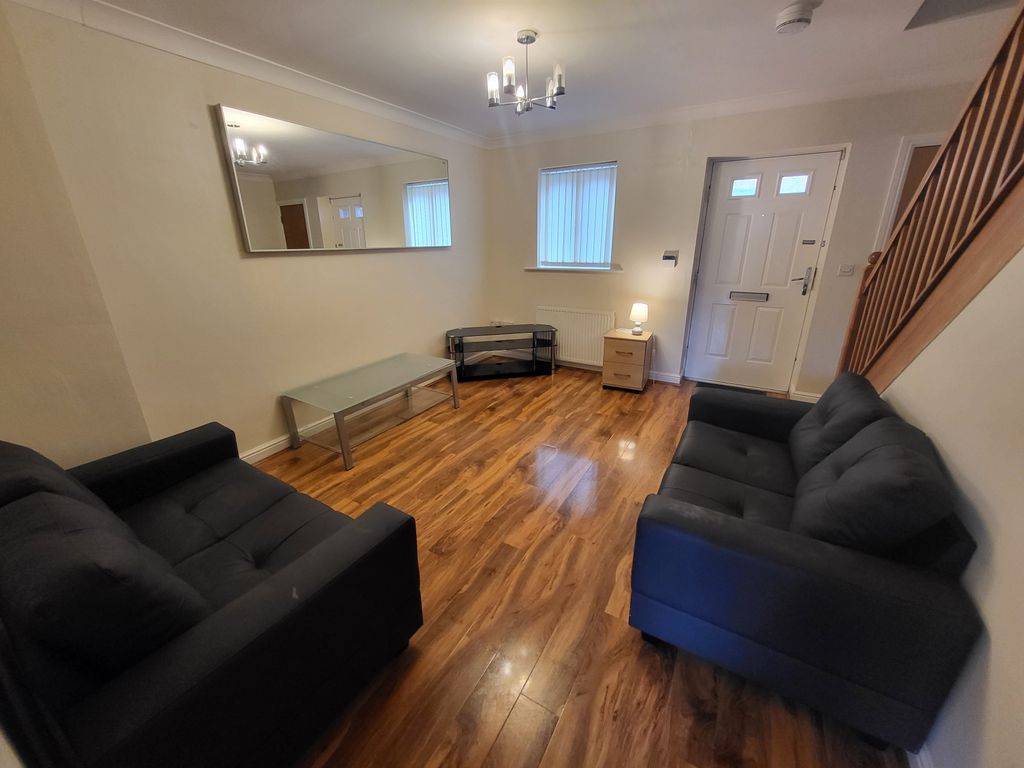 Property photo 2 of 20 Gallery