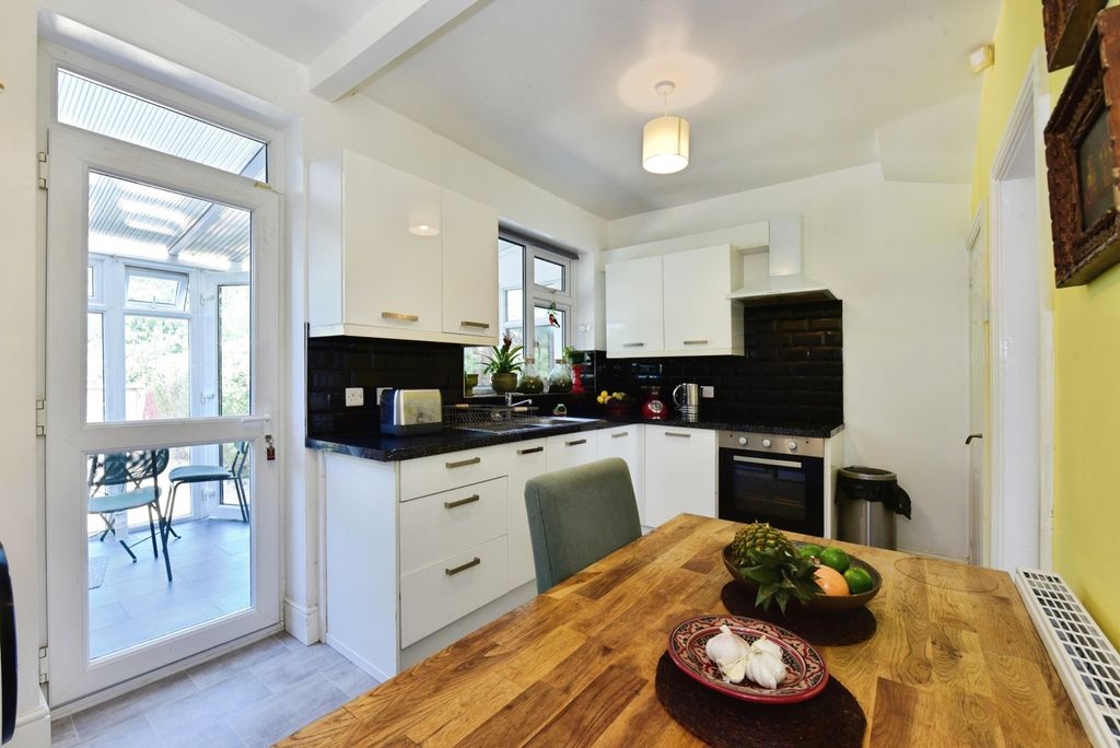 Property photo 2 of 16 Pbox-Img.Jpg