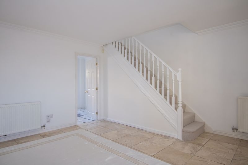 Property photo 3 of 17 Photo 14