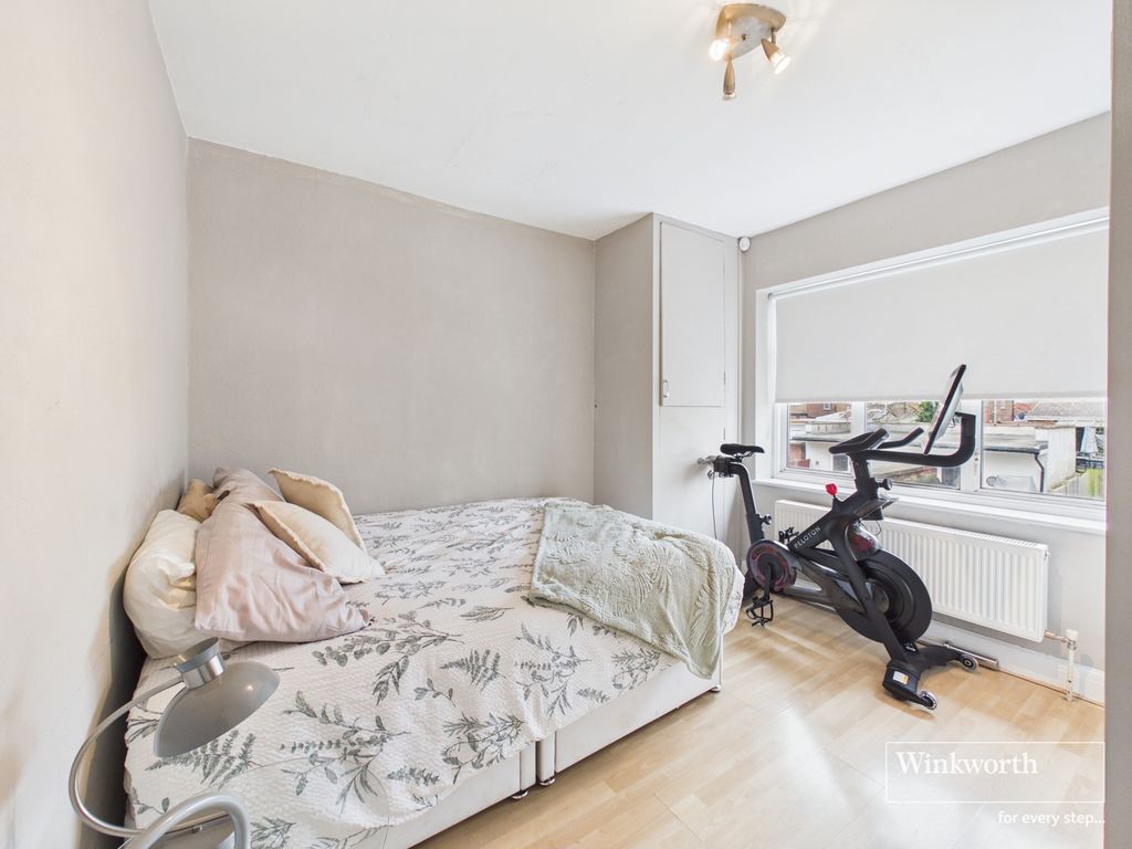 Property photo 3 of 10 Bedroom