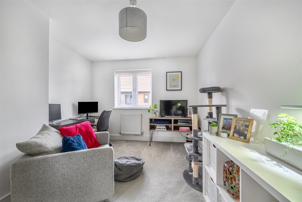 Property photo 3 of 15 1340532-1-689Ddd47Dd0c3.Jpg