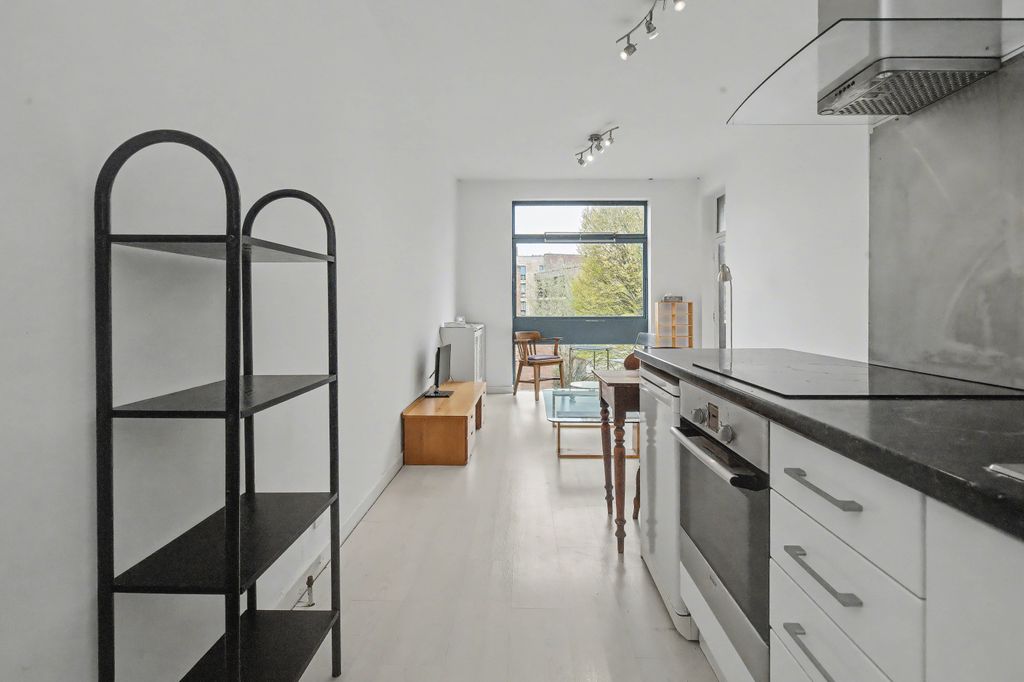 Additional image 5 of 1 bed flat for saleAlbion Place, Oxford OX1