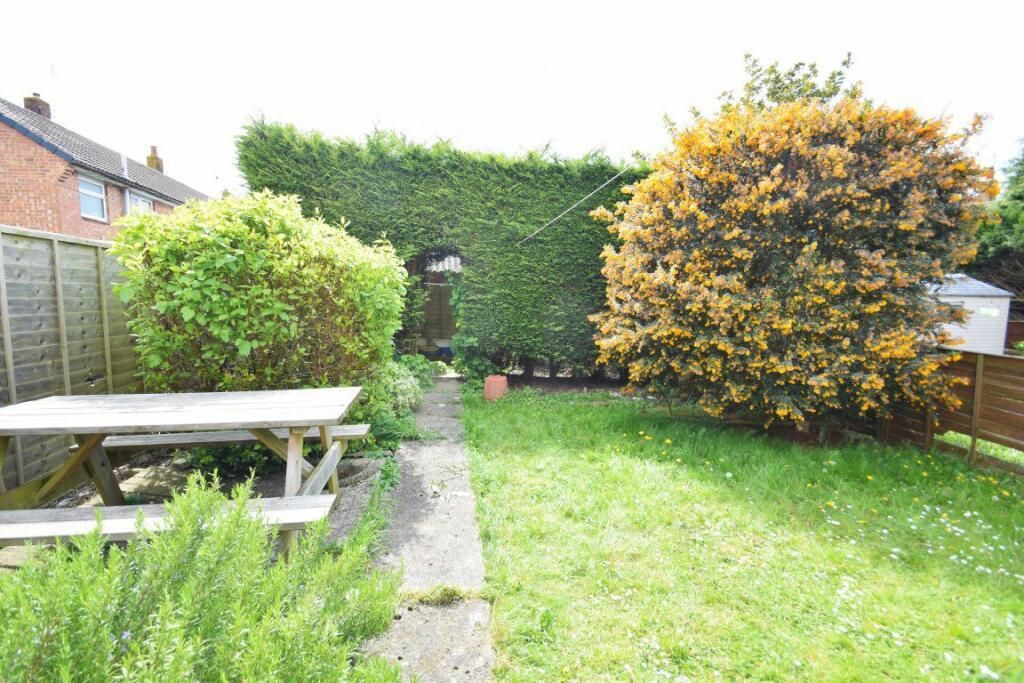 Property photo 3 of 15 Garden.Jpg
