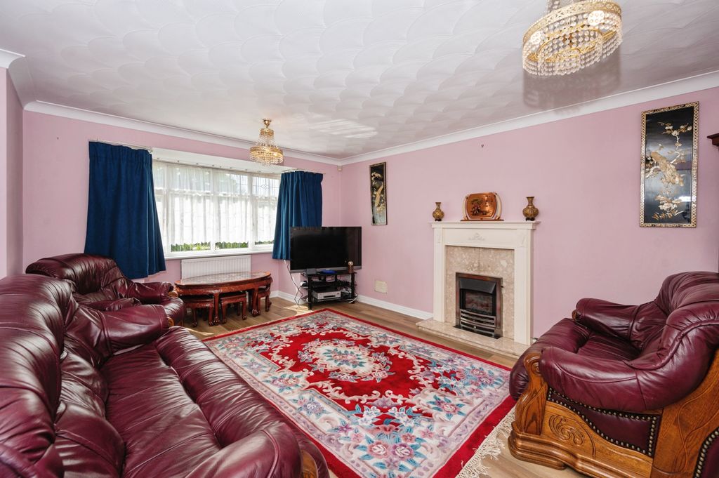 Property photo 2 of 15