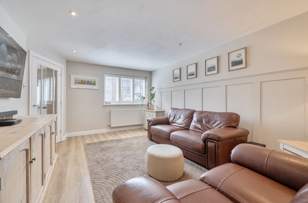 Property photo 2 of 19 1473084-11-6A22E5...