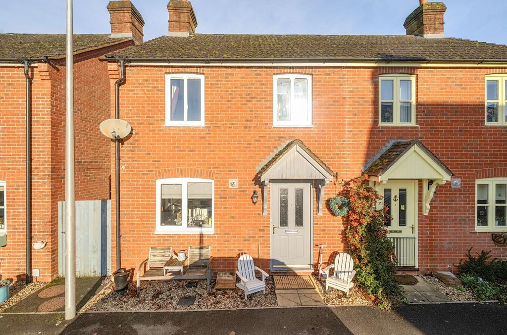 Property photo 1 of 12 1398178-20-69677B...