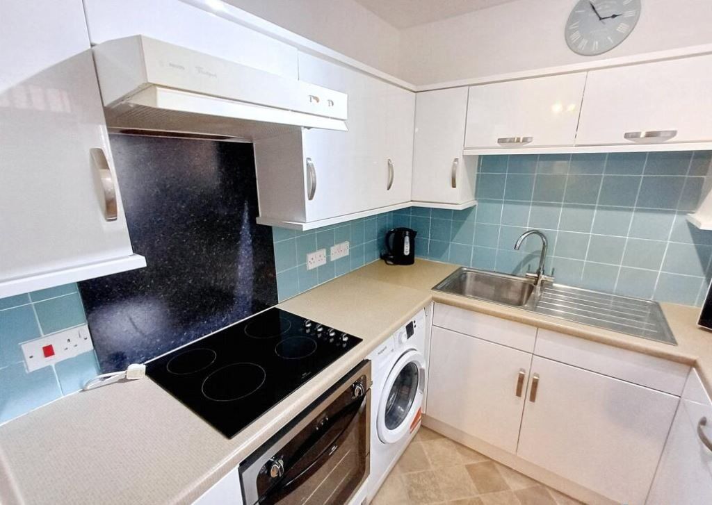 Property photo 2 of 11