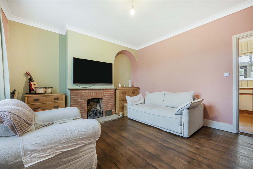 Property photo 2 of 18