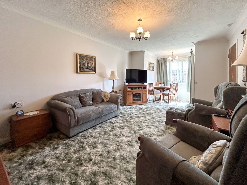 Property photo 3 of 22 Picture No. 06