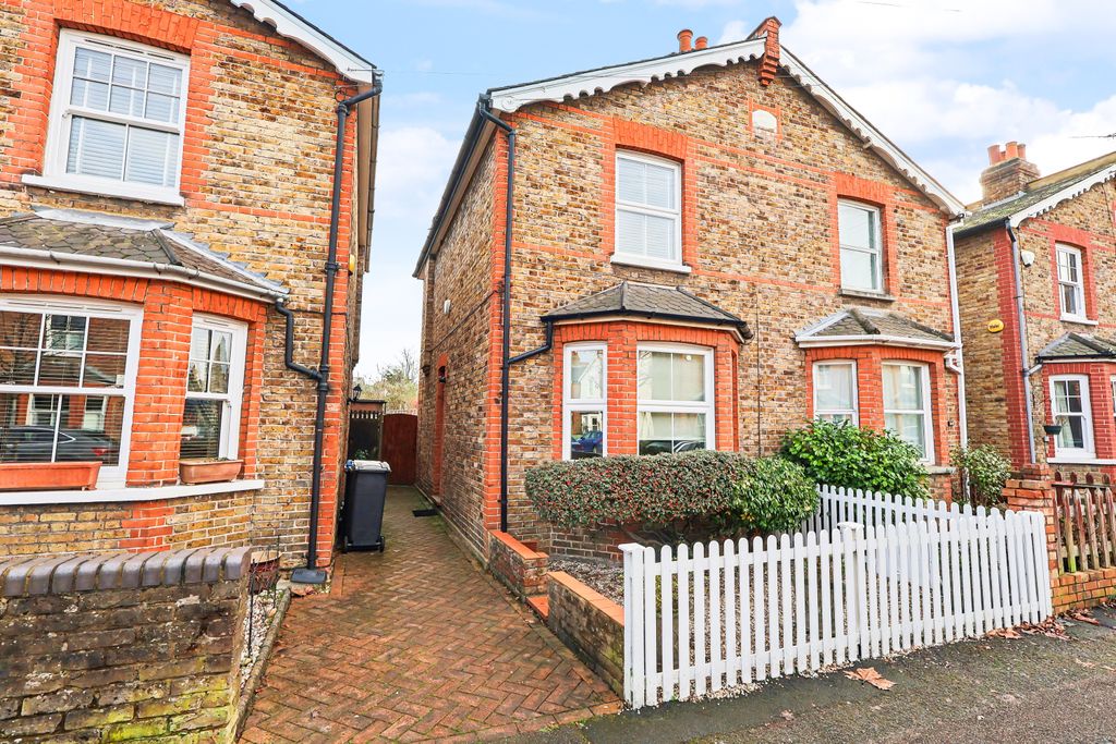 Property photo 1 of 12