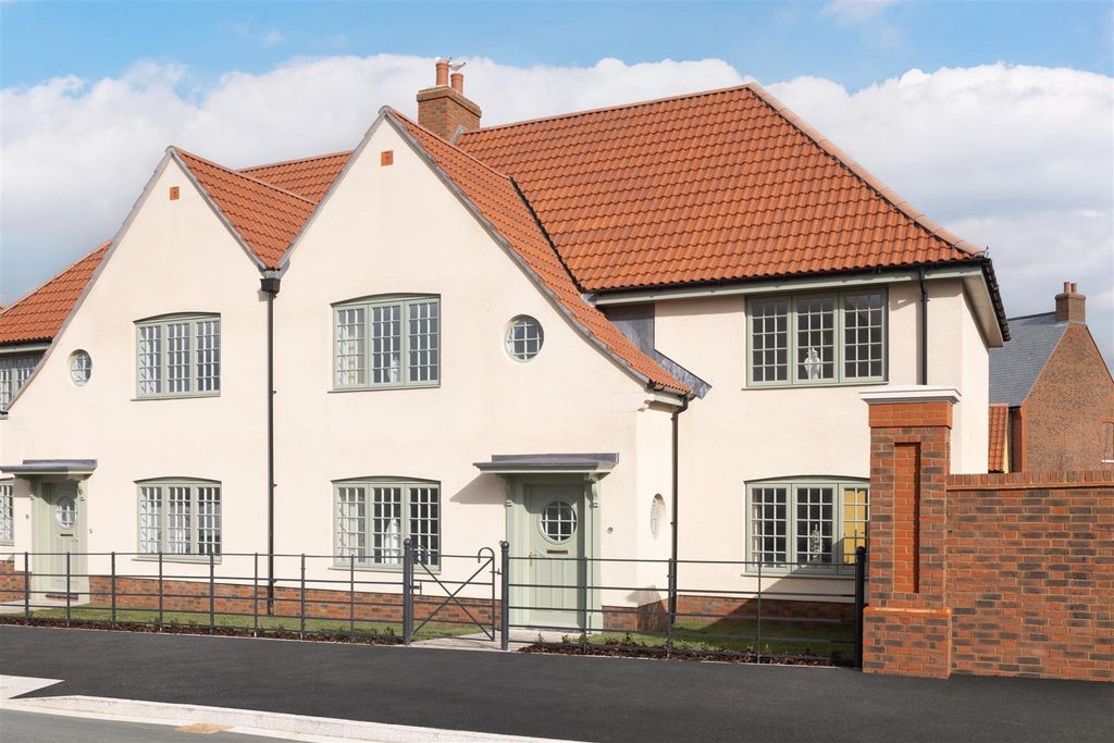 Property photo 1 of 12 Front