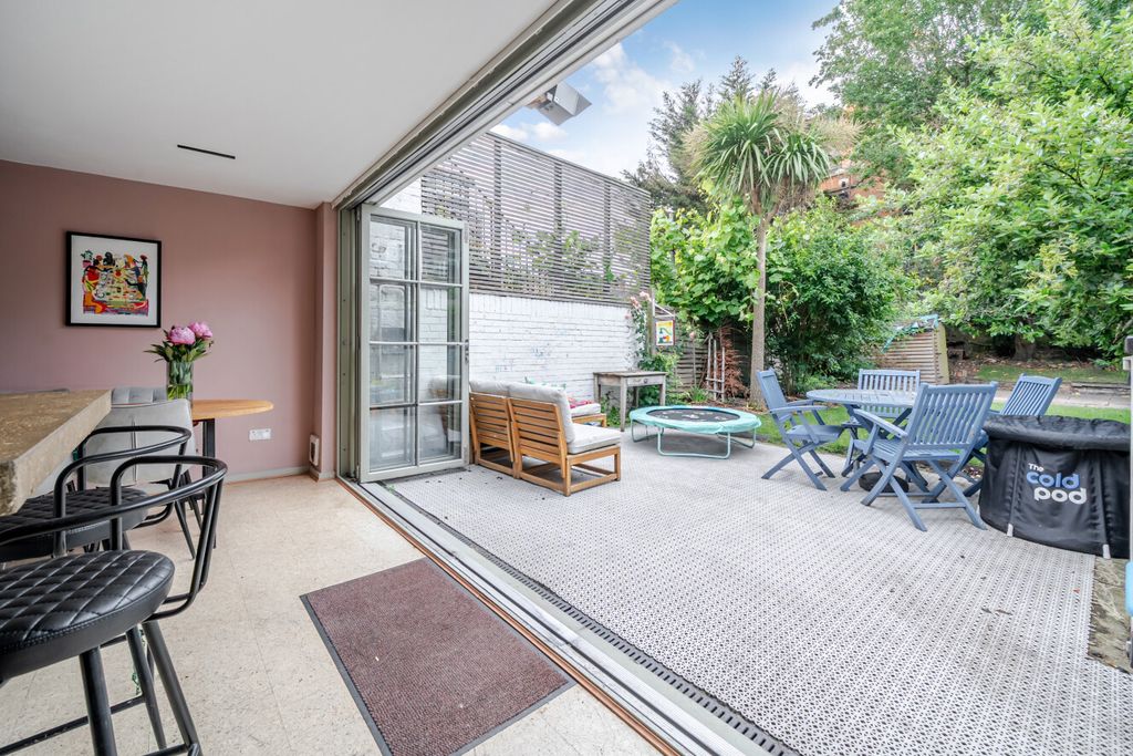 Property photo 2 of 56 1465891-7-6A292Fa...