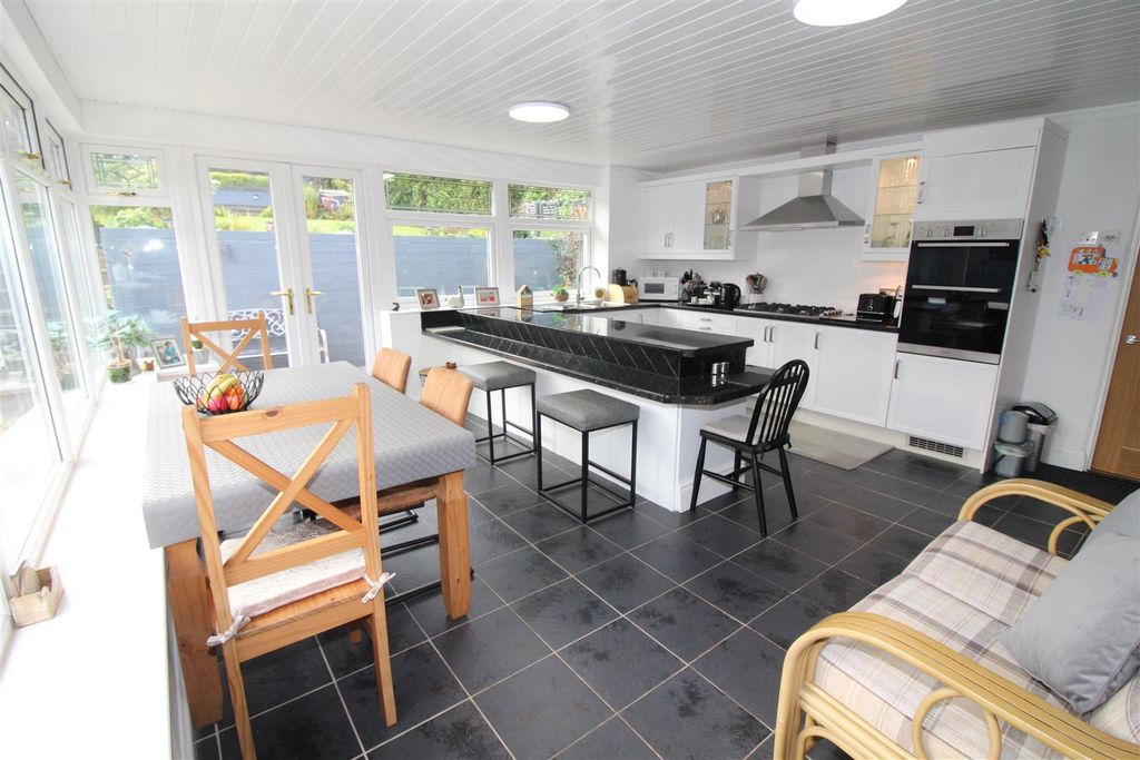 Property photo 2 of 45 Kitchen/Dining Room
