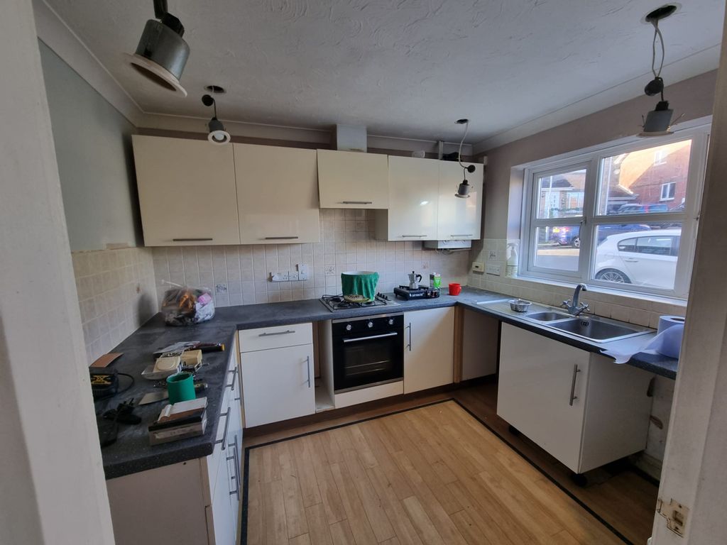 Property photo 2 of 12 Gallery