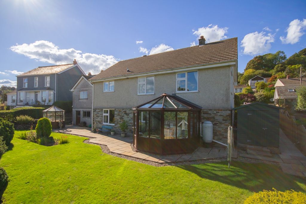 Property photo 1 of 12 Tps Lostwithiel-02