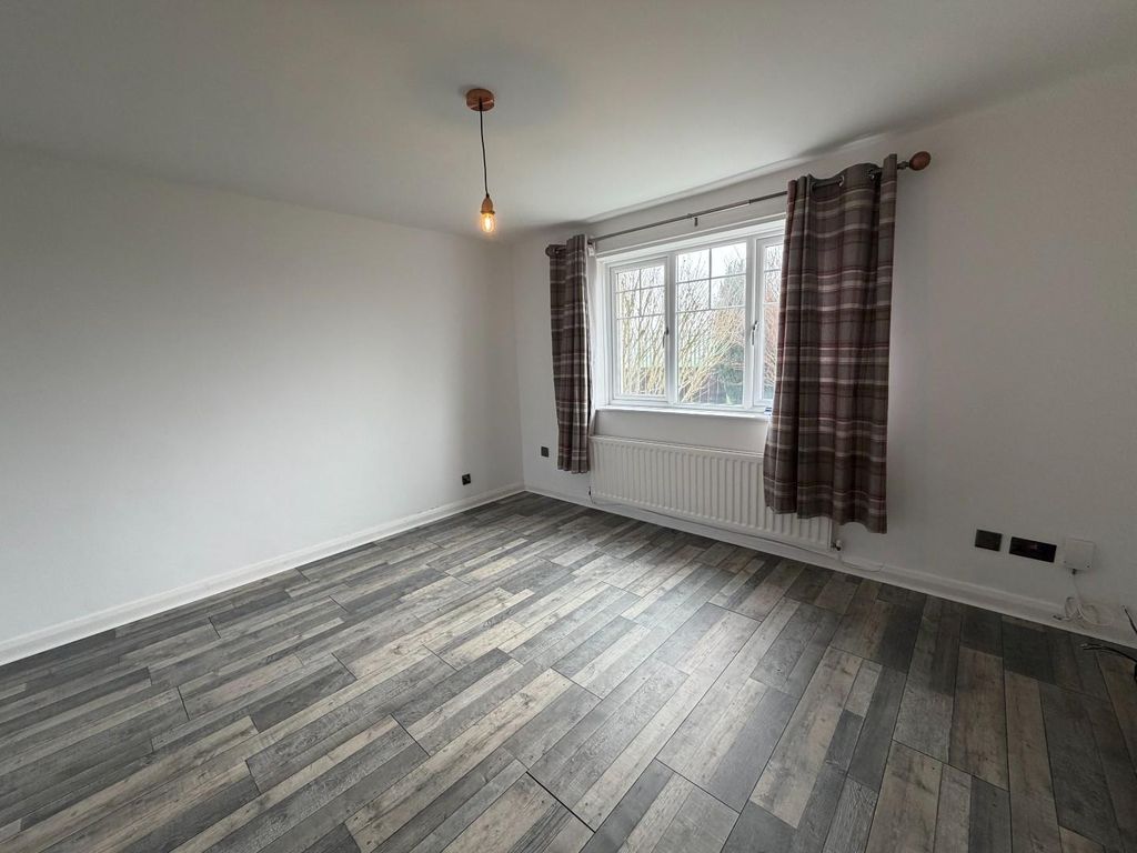 Property photo 2 of 12 Img_0557.Jpeg