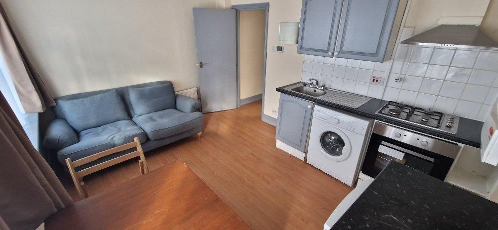 Property photo 1 of 5