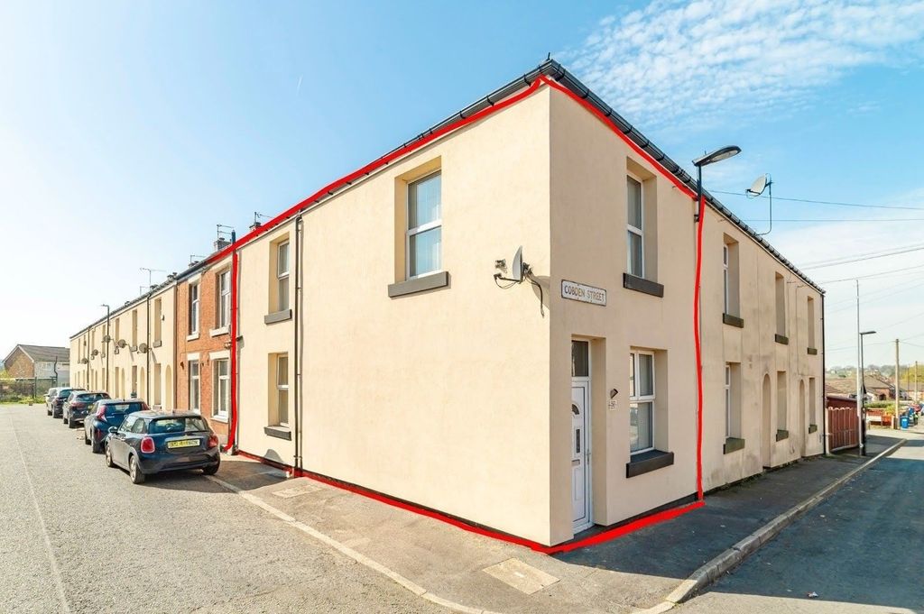 Property photo 1 of 21