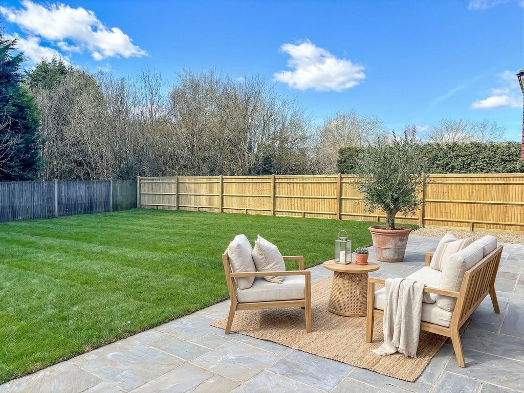 Property photo 3 of 9