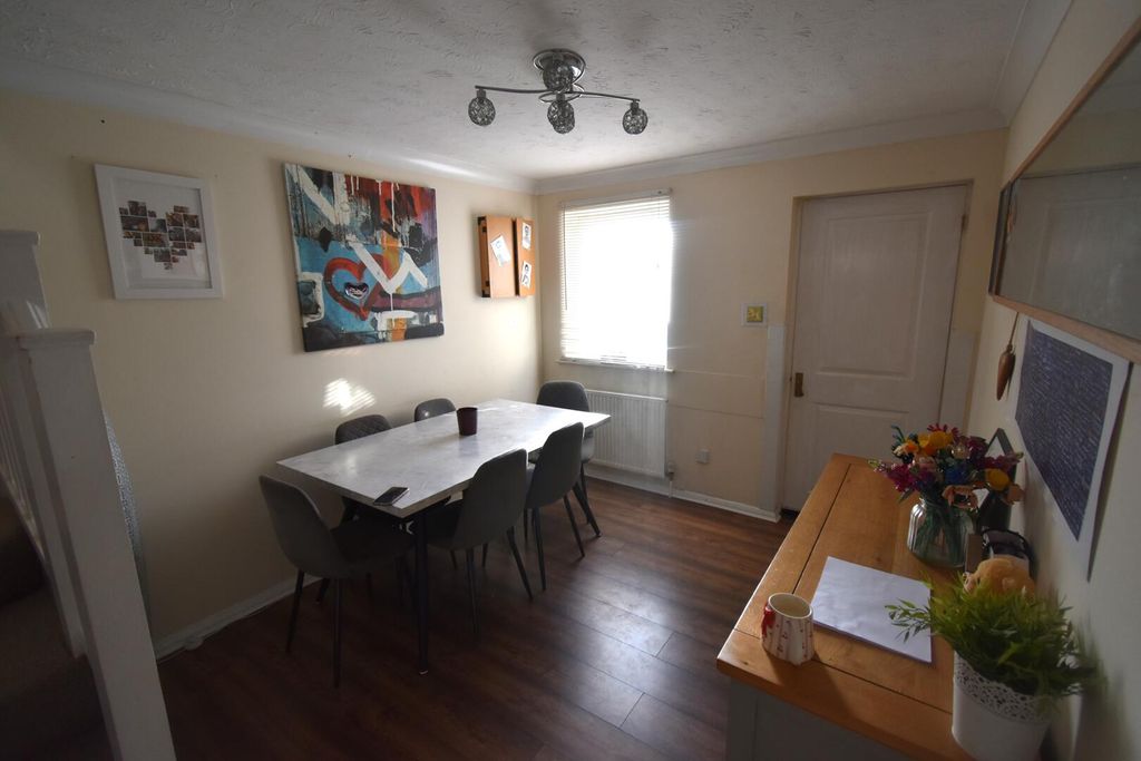 Property photo 3 of 9 Dining Room