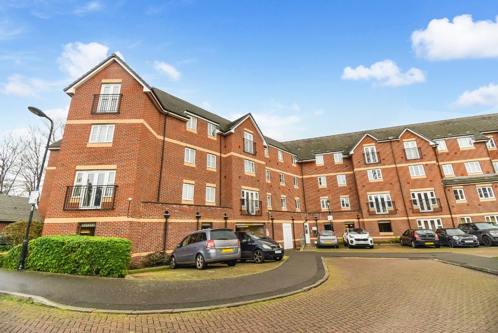 Property photo 1 of 12 External