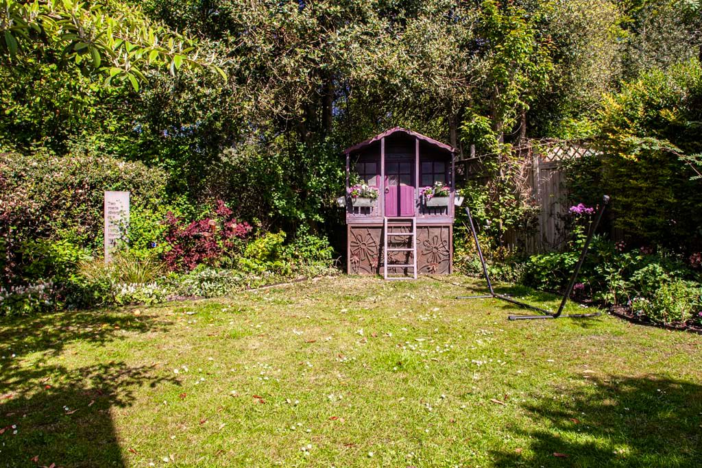 Property photo 2 of 19