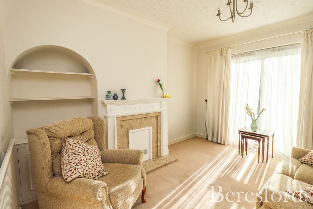 Property photo 3 of 14 Picture 3