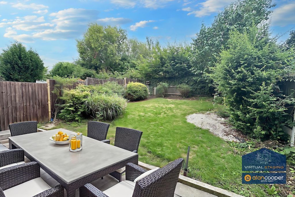Property photo 2 of 27 4374226