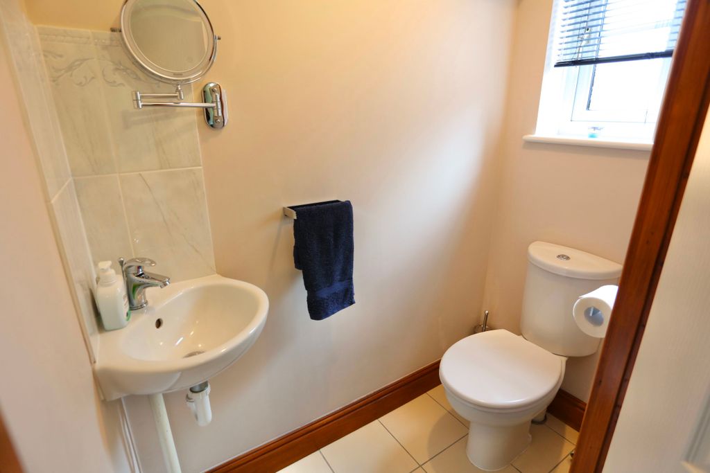 Property photo 2 of 22
