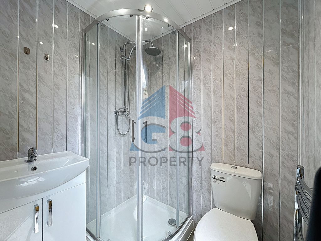 Property photo 3 of 13 Media