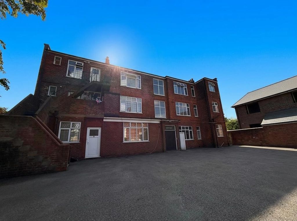 Property photo 1 of 6
