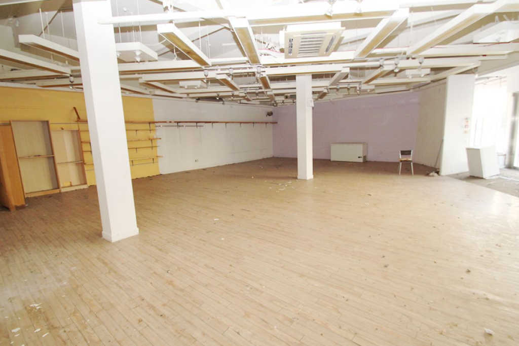 Property photo 2 of 9