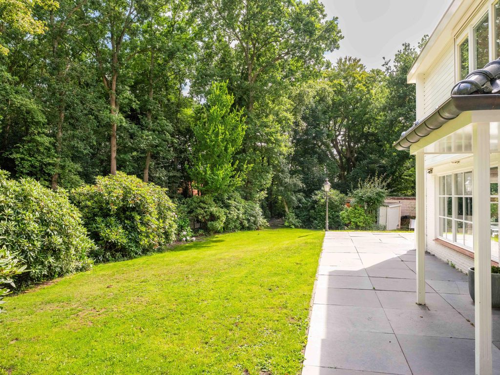 Property photo 2 of 49