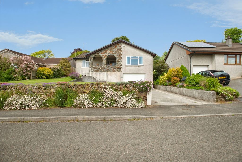 Property photo 1 of 20 Pbox-Img.Jpg