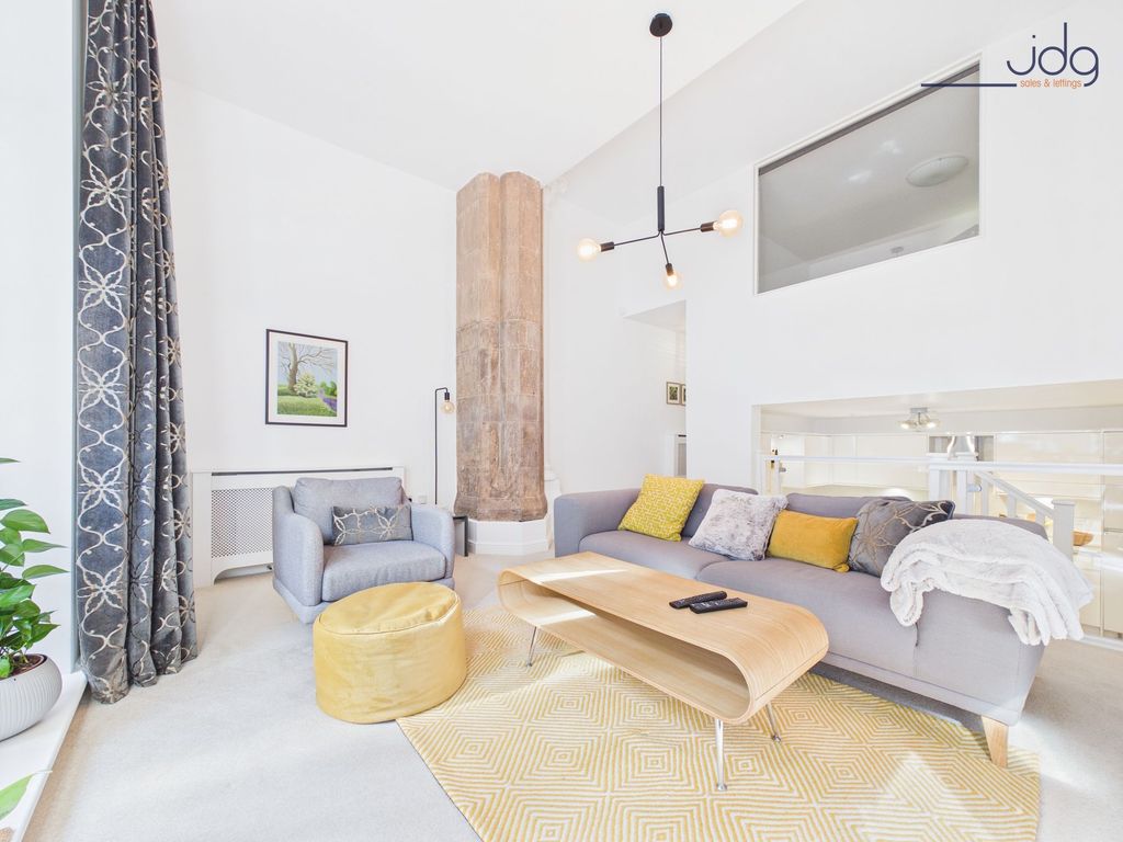 Property photo 3 of 12 Cosy Lounge