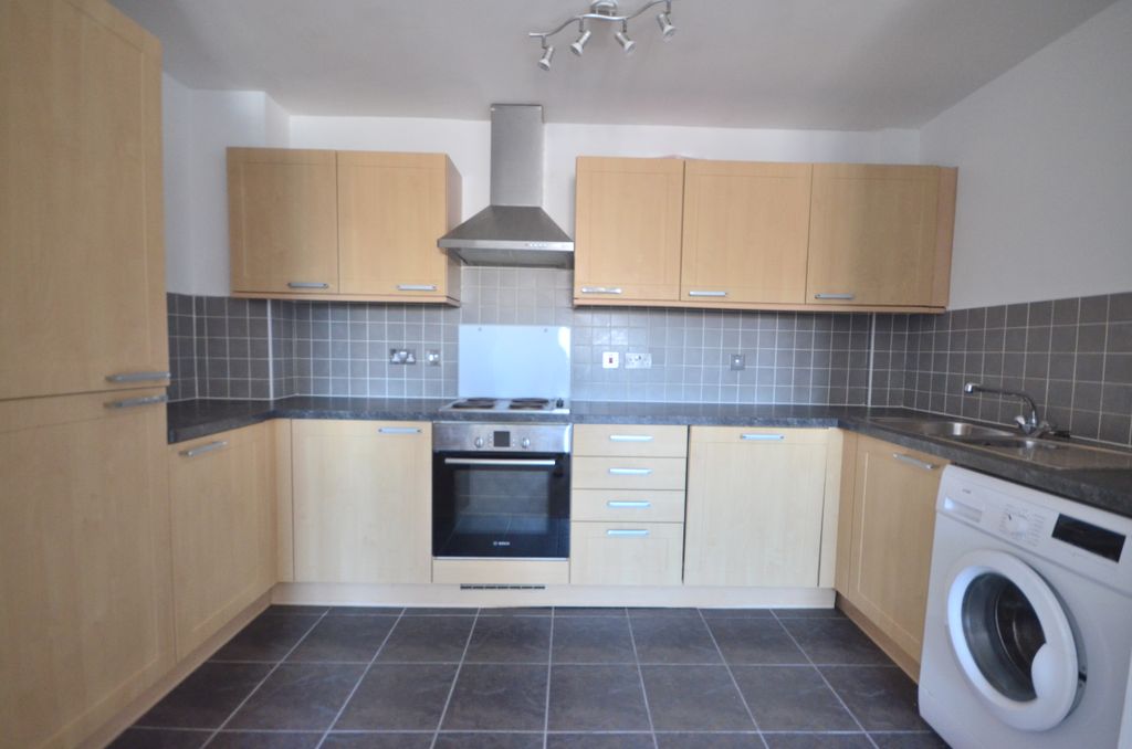 Property photo 2 of 8