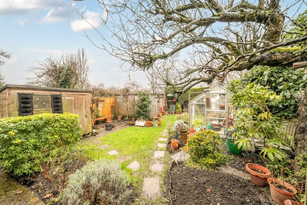 Property photo 3 of 20 1406159-10-69822E...