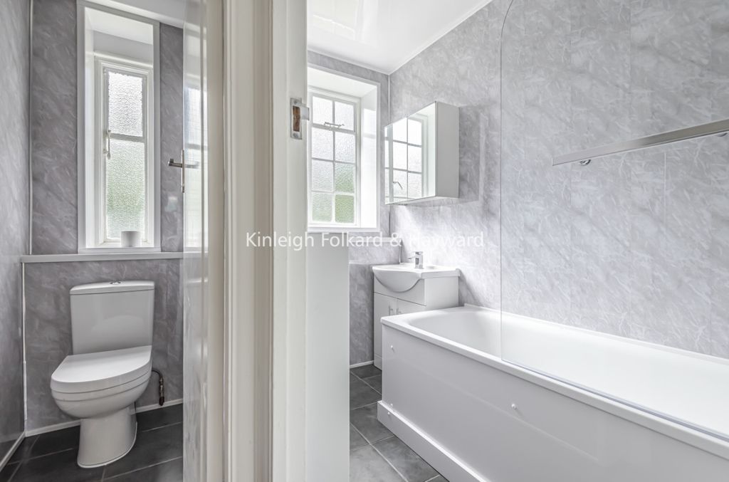 Property photo 2 of 6 B8E26E58-Bd7d-42E6-B