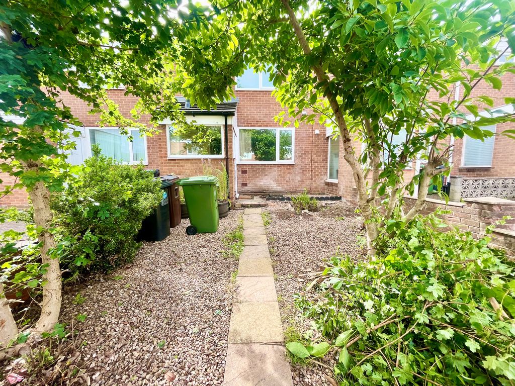 Property photo 1 of 8 Front