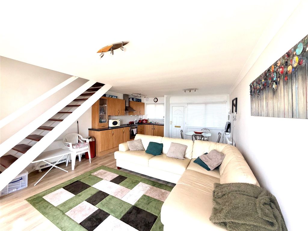 Property photo 2 of 10 Picture No. 08