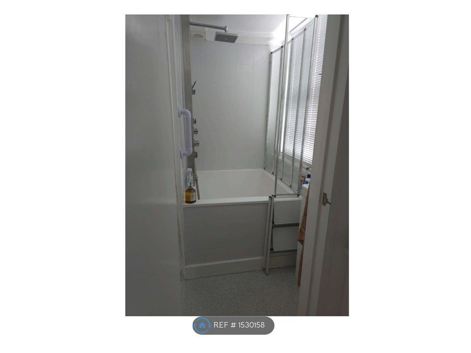 Property photo 3 of 9 Shower Room