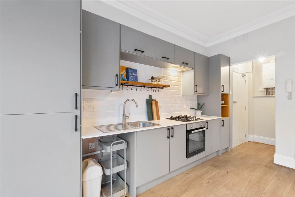 Property photo 3 of 7 02.Jpg