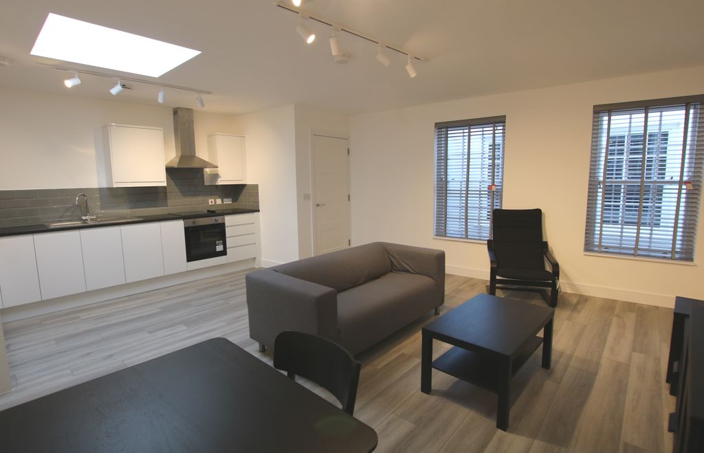 Property photo 1 of 8 8